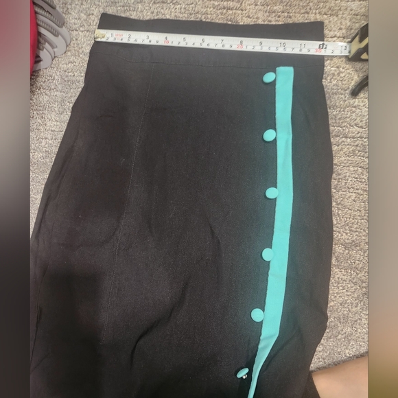 Pencil skirt - Picture 3 of 4